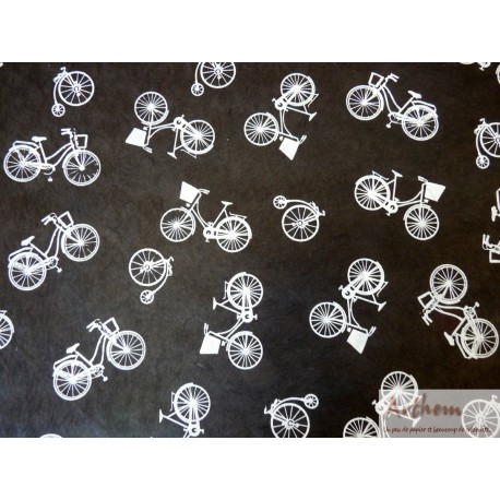 Bicyclettes et vélocipèdes blanc sur noir